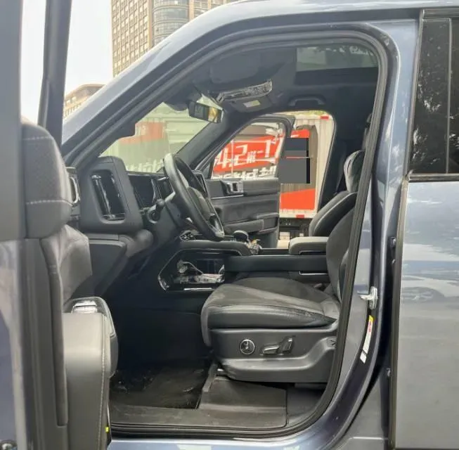 2023 Toyota Crown Kluger 2.5L 189HP L4 E-CVT Hybrid,autocango,china used car exporter,china ev exporter,chinese used car exporter,chinese used ev exporter