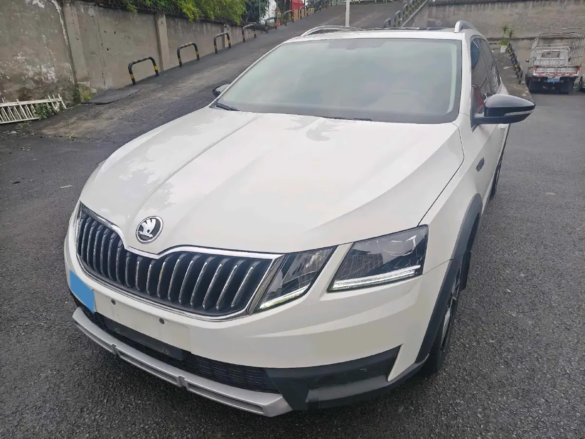 2018 Skoda Octavia 1.4T 150HP L4 7DCT