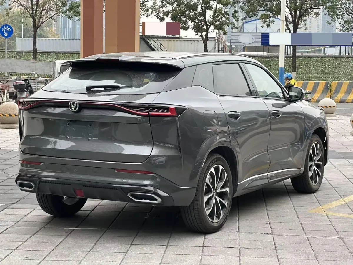 2024 ChangAn UNI-Z 1.5L 98HP L4 E-CVT PHEV 18.4KWH,autocango,china used car exporter,china ev exporter,chinese used car exporter,chinese used ev exporter