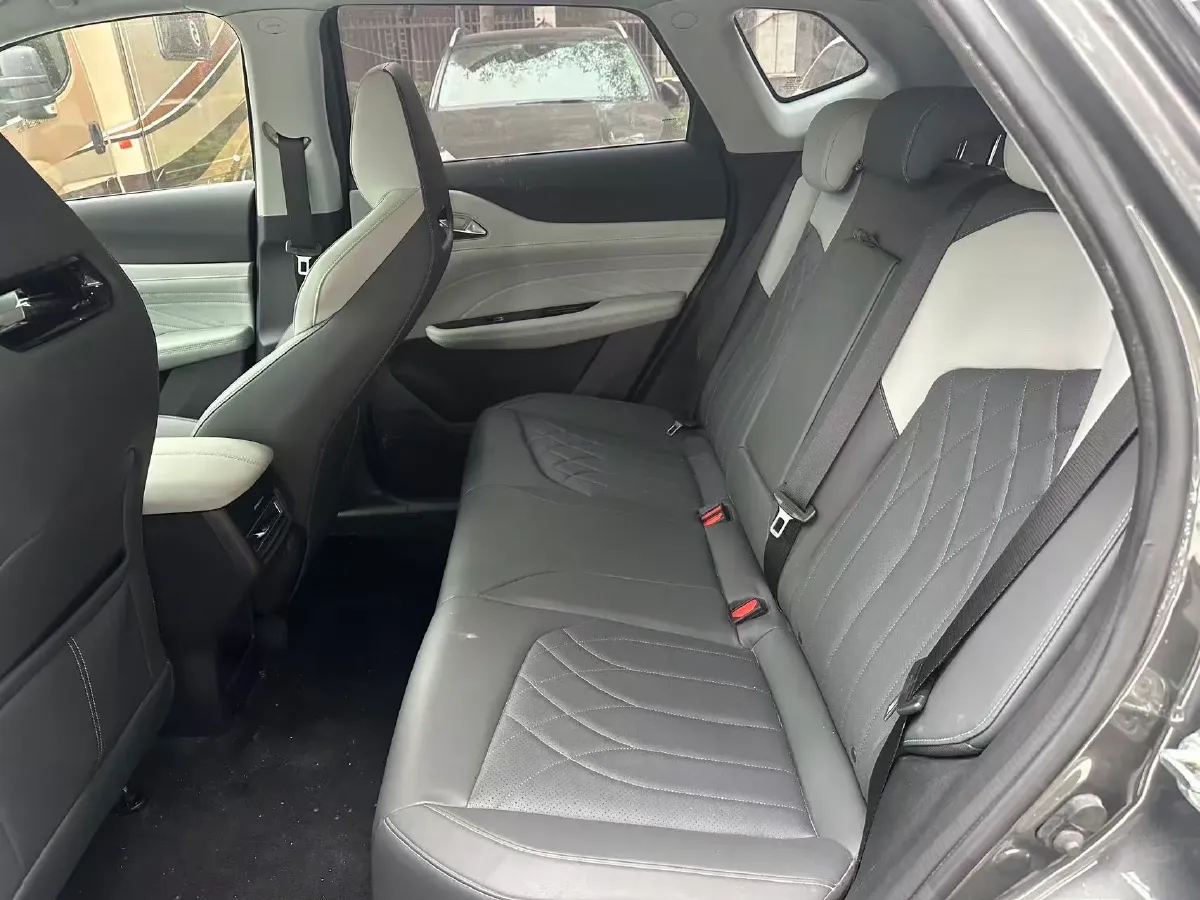 2024 ChangAn UNI-Z 1.5L 98HP L4 E-CVT PHEV 18.4KWH,autocango,china used car exporter,china ev exporter,chinese used car exporter,chinese used ev exporter