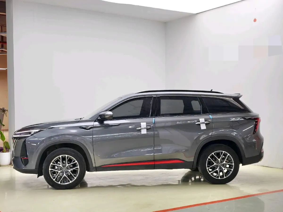 2022 ChangAn CS75 Plus 1.5T 188HP L4 8AT,autocango,china used car exporter,china ev exporter,chinese used car exporter,chinese used ev exporter