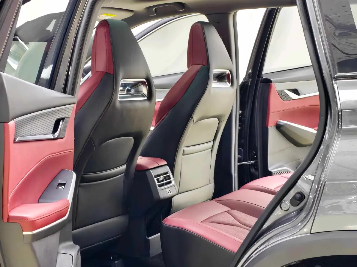 2022 ChangAn CS75 Plus 1.5T 188HP L4 8AT,autocango,china used car exporter,china ev exporter,chinese used car exporter,chinese used ev exporter