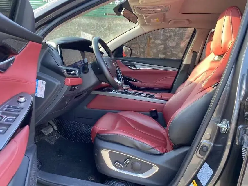 2022 ChangAn CS75 Plus 2.0T 233HP L4 8AT,autocango,china used car exporter,china ev exporter,chinese used car exporter,chinese used ev exporter