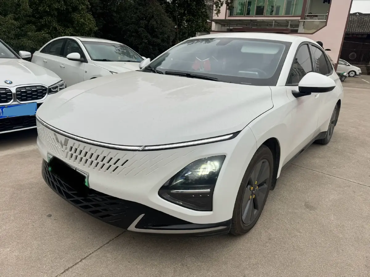 2024 WuLing XingGuang 1.5L 106HP L4 E-CVT PHEV 20.5KWH