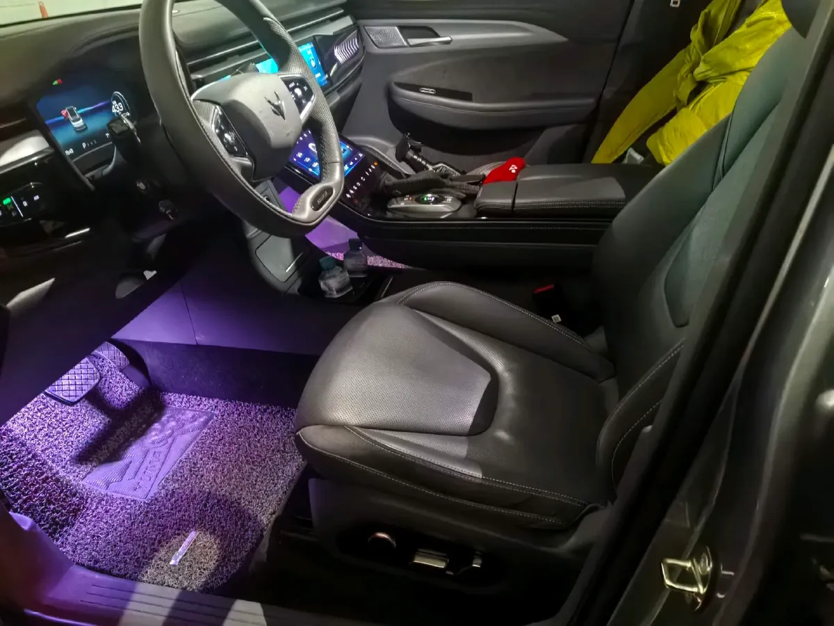 2022 ARCFOX αT BEV 93.6KWH,autocango,china used car exporter,china ev exporter,chinese used car exporter,chinese used ev exporter