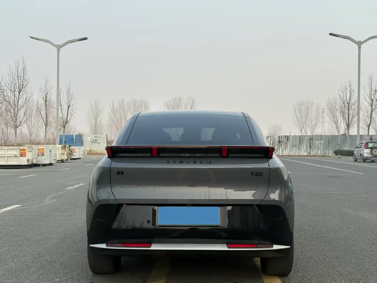 2025 Dongfeng Z9 2.0T 258HP L4 8AT,autocango,china used car exporter,china ev exporter,chinese used car exporter,chinese used ev exporter