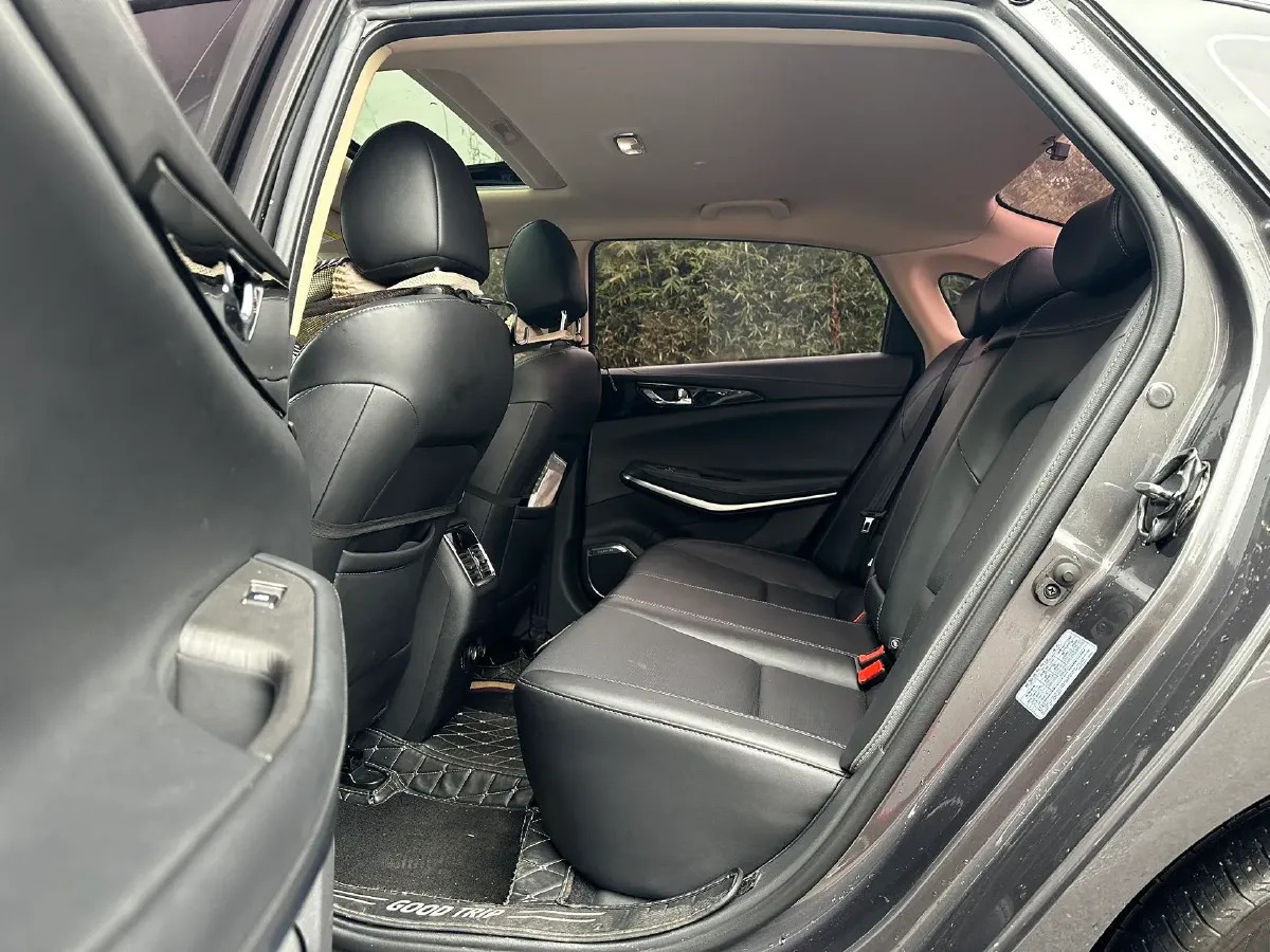 2021 ChangAn Raeton CC 1.5T 180HP L4 7DCT,autocango,china used car exporter,china ev exporter,chinese used car exporter,chinese used ev exporter