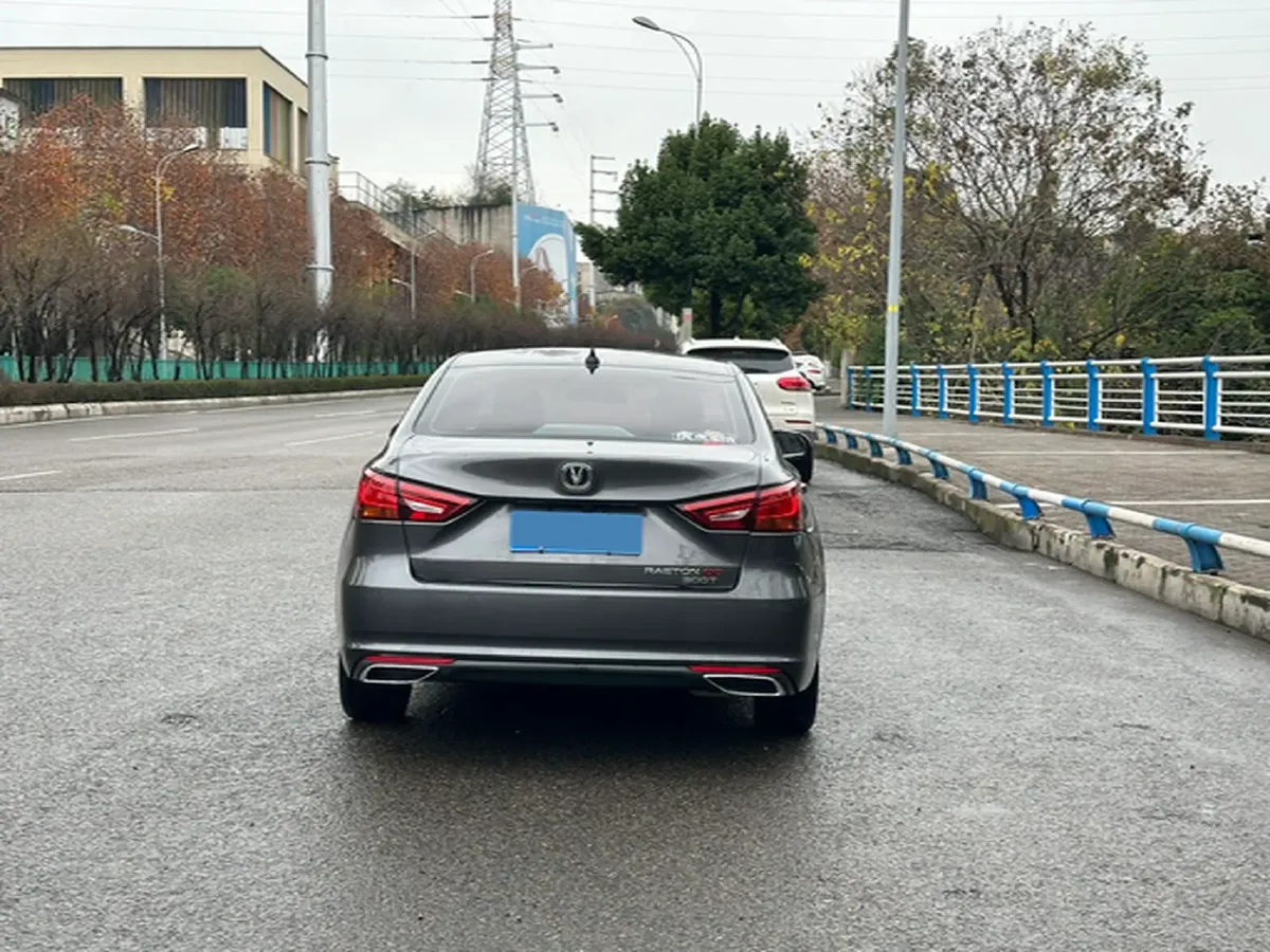 2021 ChangAn Raeton CC 1.5T 180HP L4 7DCT,autocango,china used car exporter,china ev exporter,chinese used car exporter,chinese used ev exporter