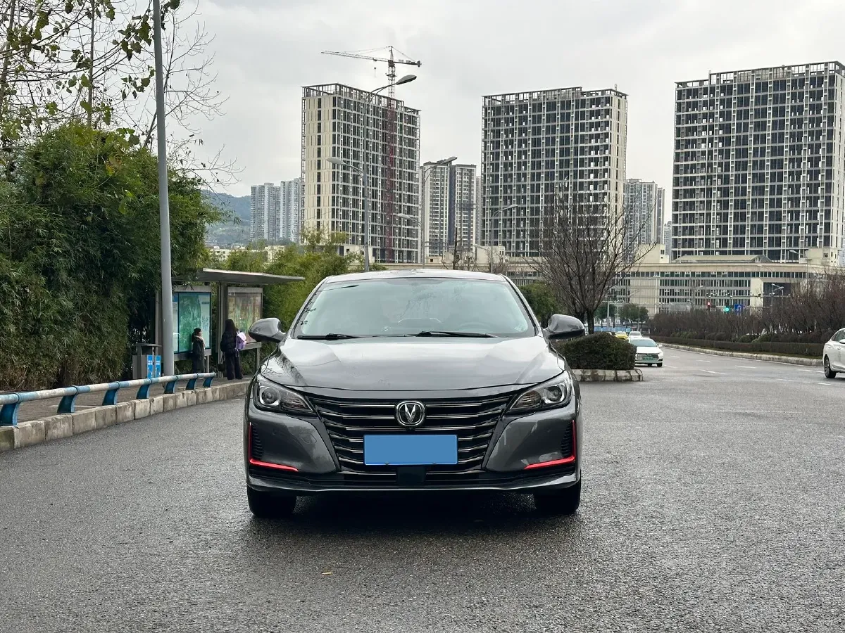 2021 ChangAn Raeton CC 1.5T 180HP L4 7DCT,autocango,china used car exporter,china ev exporter,chinese used car exporter,chinese used ev exporter