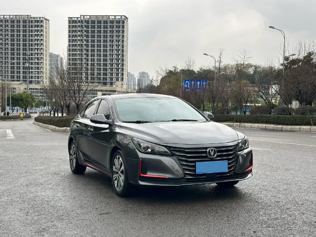 2021 ChangAn Raeton CC 1.5T 180HP L4 7DCT,autocango,china used car exporter,china ev exporter,chinese used car exporter,chinese used ev exporter