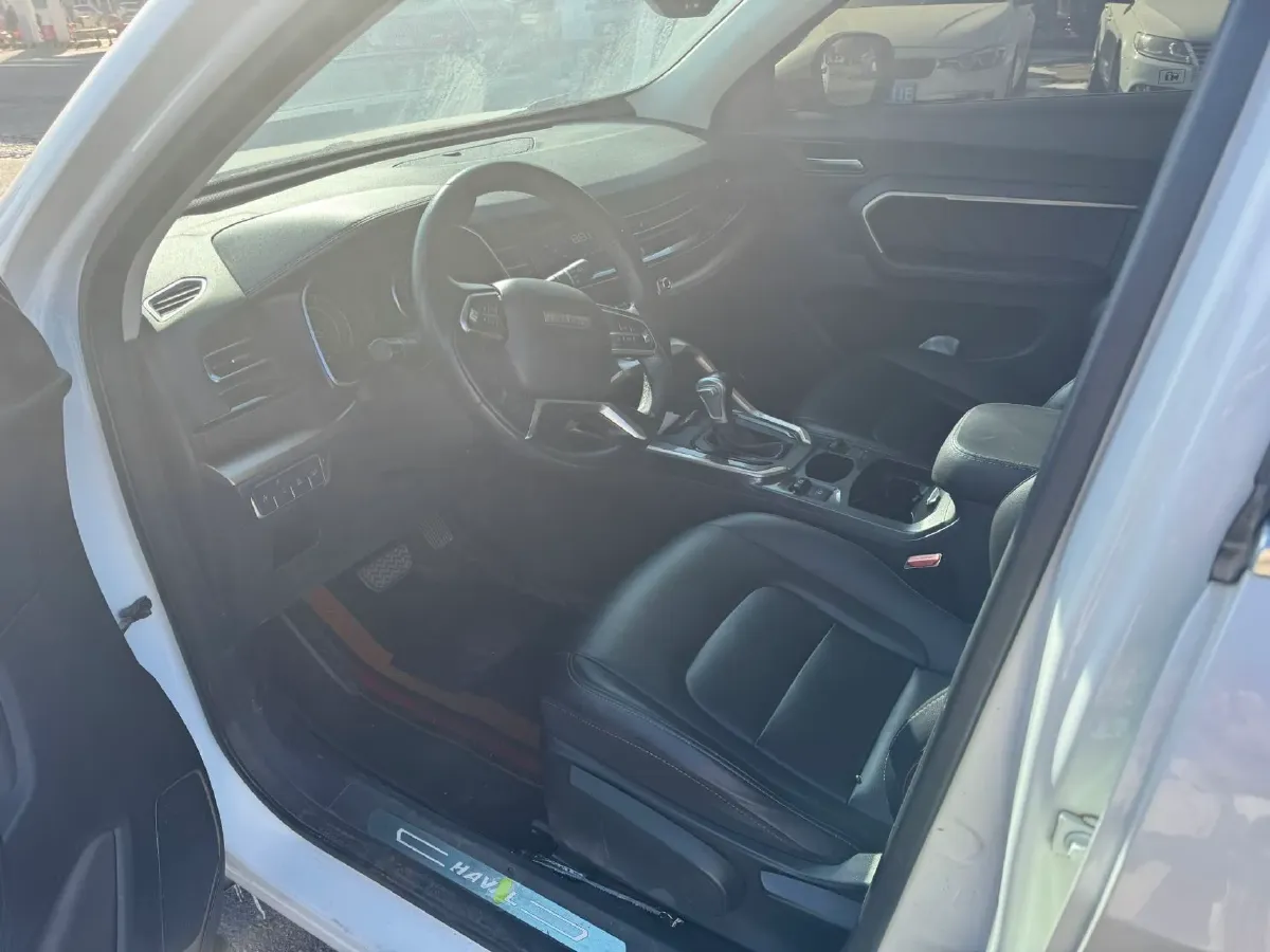 2019 Haval H6 2.0T 197HP L4 7DCT,autocango,china used car exporter,china ev exporter,chinese used car exporter,chinese used ev exporter