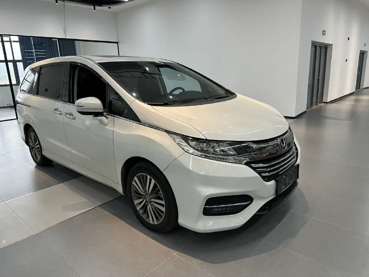 2018 Honda Odyssey 2.4L 186HP L4 CVT,autocango,china used car exporter,china ev exporter,chinese used car exporter,chinese used ev exporter
