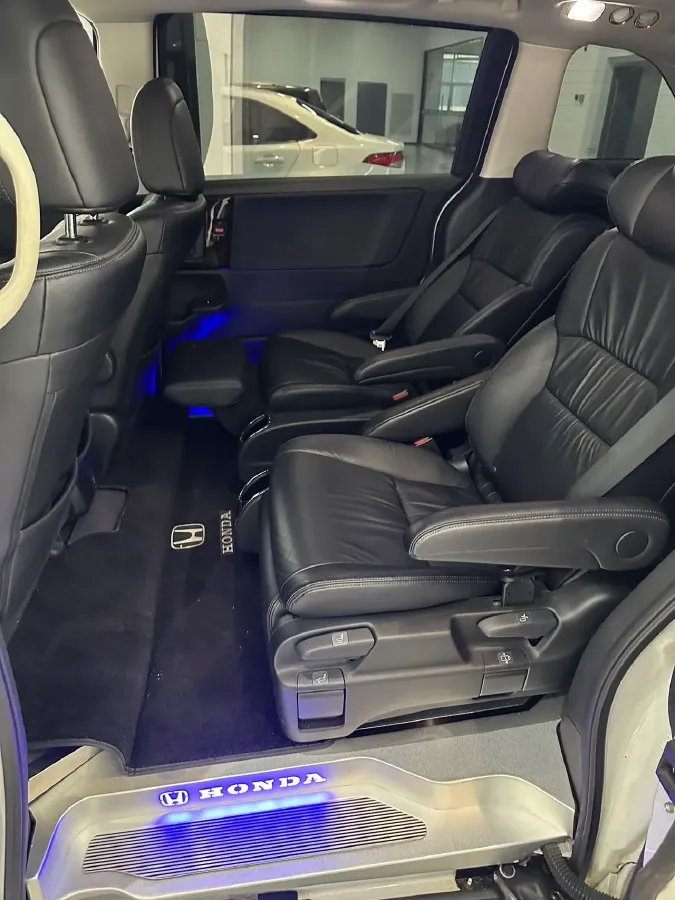 2018 Honda Odyssey 2.4L 186HP L4 CVT,autocango,china used car exporter,china ev exporter,chinese used car exporter,chinese used ev exporter