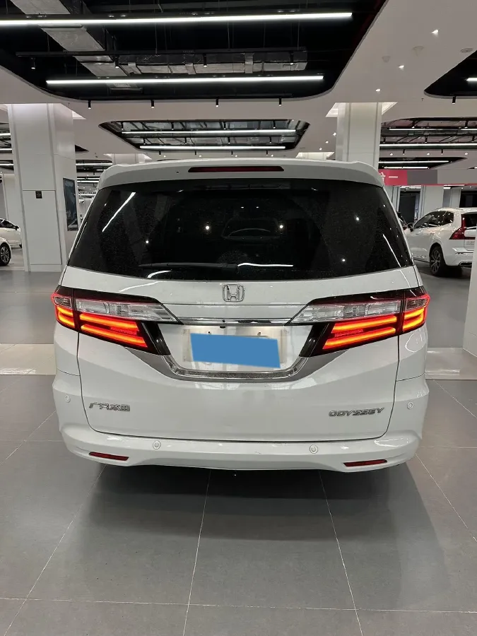 2018 Honda Odyssey 2.4L 186HP L4 CVT,autocango,china used car exporter,china ev exporter,chinese used car exporter,chinese used ev exporter