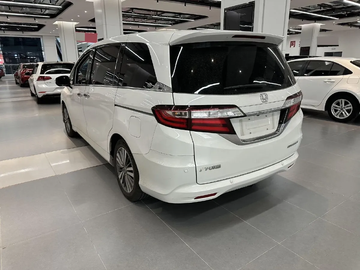 2018 Honda Odyssey 2.4L 186HP L4 CVT,autocango,china used car exporter,china ev exporter,chinese used car exporter,chinese used ev exporter