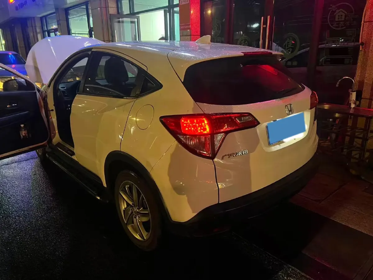 2020 Honda Vezel 1.5L 131HP L4 CVT,autocango,china used car exporter,china ev exporter,chinese used car exporter,chinese used ev exporter