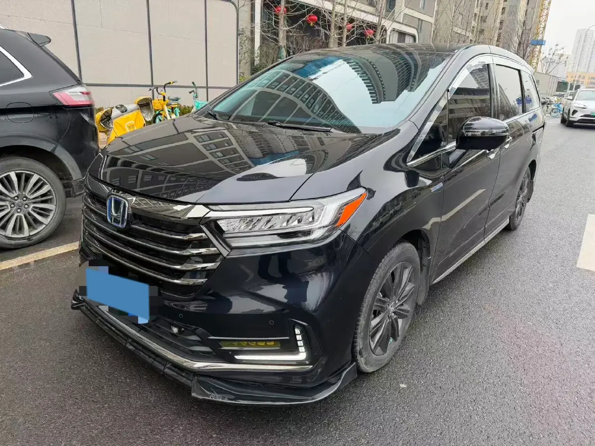 2022 Honda Odyssey 2.0L 146HP L4 E-CVT Hybrid