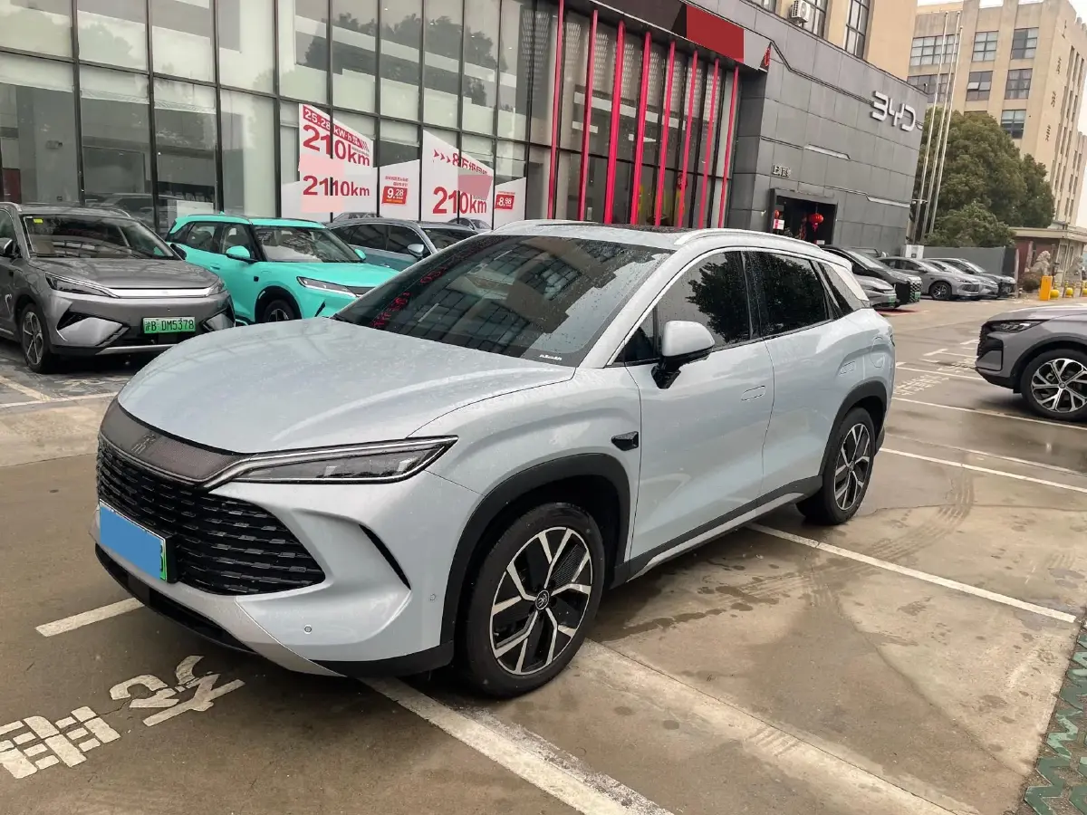 2025 BYD SongL DM-i 1.5L 101HP L4 E-CVT PHEV 26.6KWH