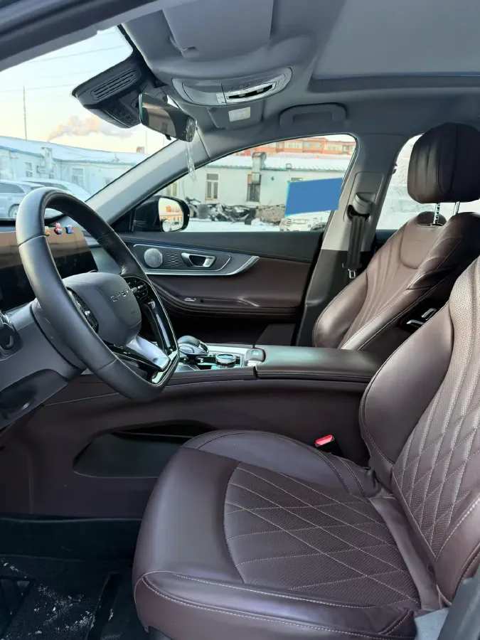 2022 Chery Tiggo 8 PRO 2.0T 254HP L4 7DCT,autocango,china used car exporter,china ev exporter,chinese used car exporter,chinese used ev exporter