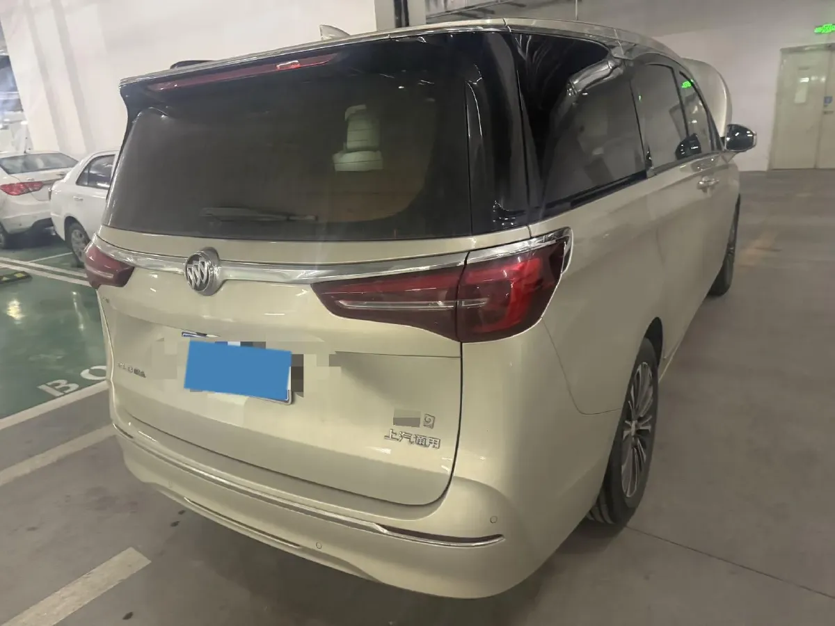 2022 Buick GL8 2.0T 237HP L4 9AT,autocango,china used car exporter,china ev exporter,chinese used car exporter,chinese used ev exporter