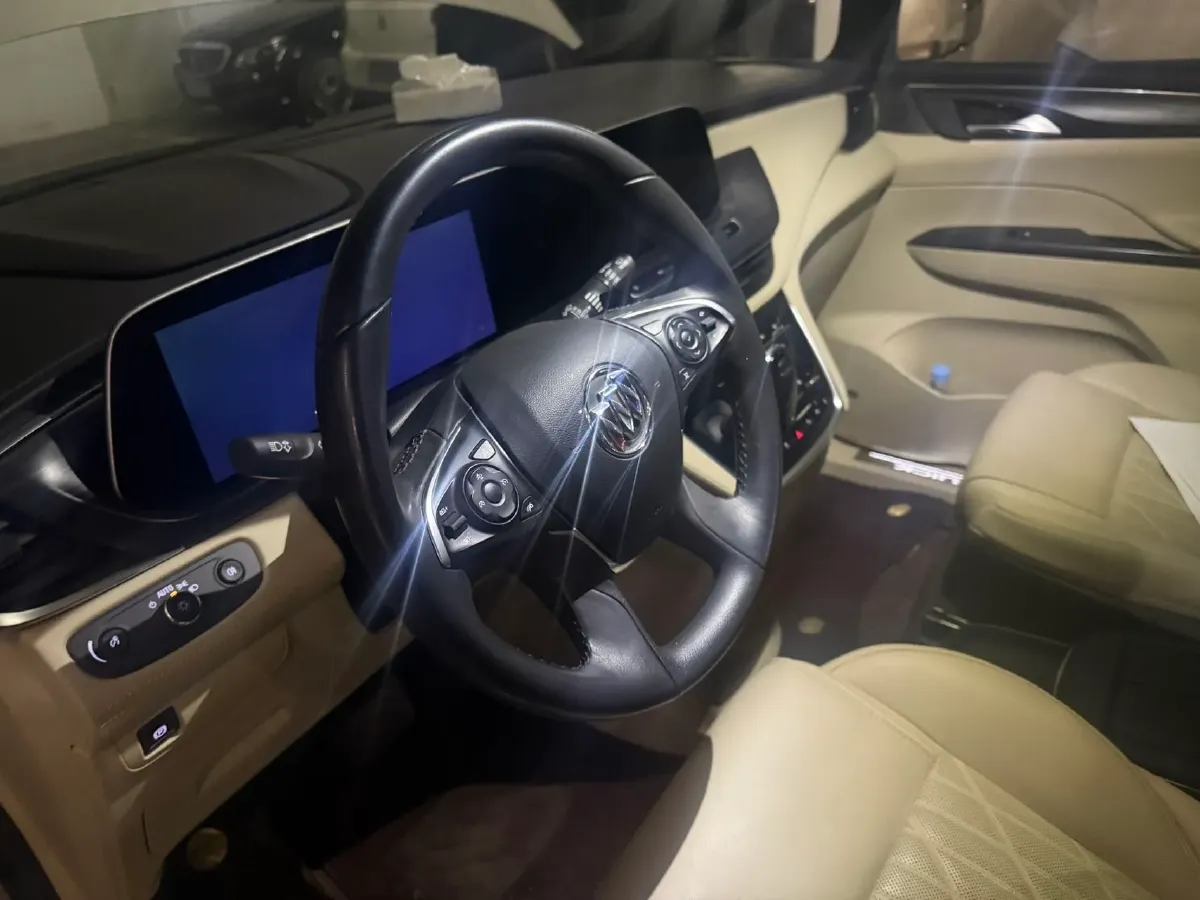 2022 Buick GL8 2.0T 237HP L4 9AT,autocango,china used car exporter,china ev exporter,chinese used car exporter,chinese used ev exporter