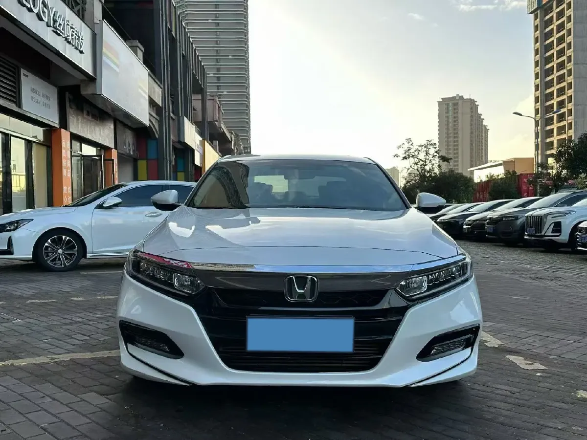 2018 Honda Accord 1.5T 194HP L4 CVT,autocango,china used car exporter,china ev exporter,chinese used car exporter,chinese used ev exporter
