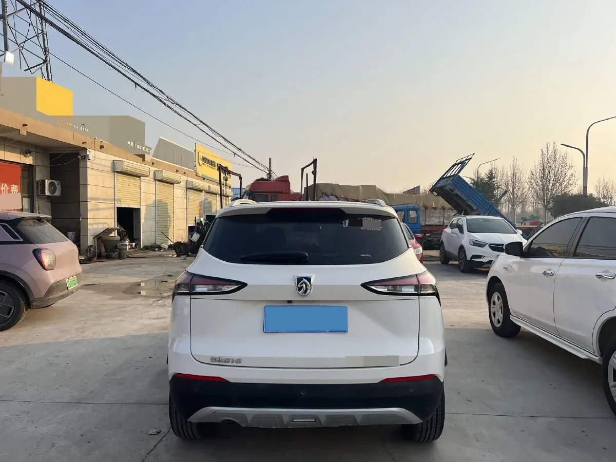2019 BaoJun RM-5 1.5L 99HP L4 6MT,autocango,china used car exporter,china ev exporter,chinese used car exporter,chinese used ev exporter