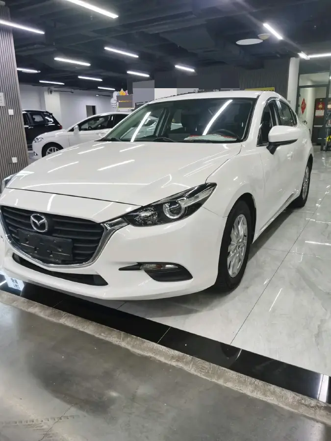 2017 Mazda 3 Axela 1.5L 117HP L4 6AT