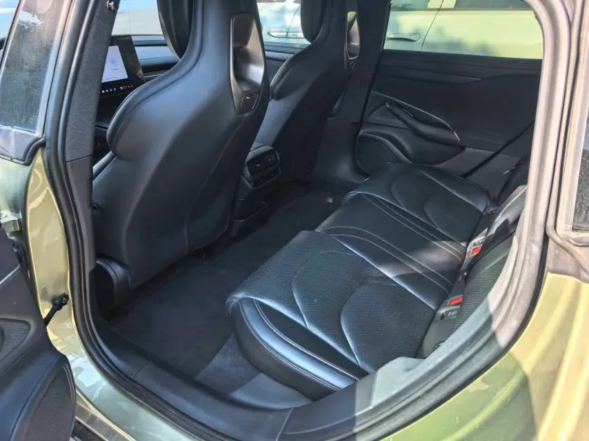 2024 MI SU7 BEV 73.6KWH,autocango,china used car exporter,china ev exporter,chinese used car exporter,chinese used ev exporter