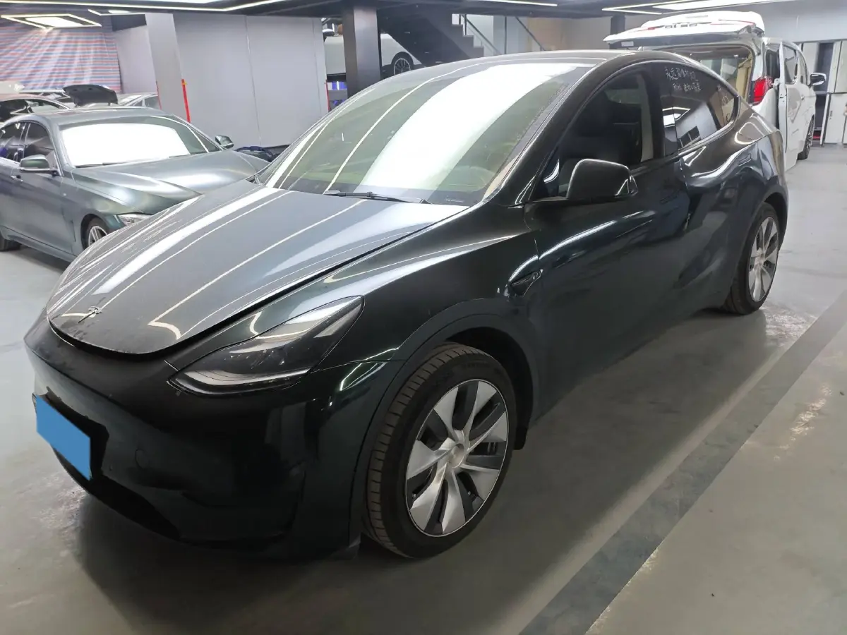 2022 Tesla Model Y BEV 60KWH