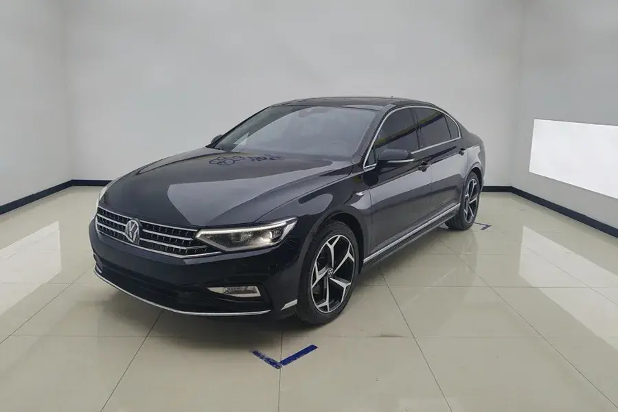 2025 Volkswagen Magotan 2.0T 186HP L4 7DCT