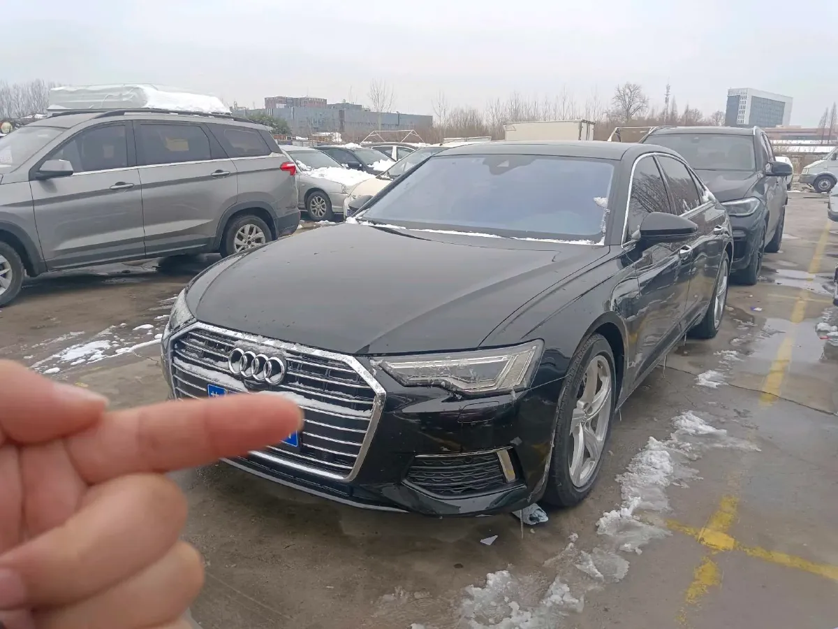 2021 Audi A6L 2.0T 224HP L4 7DCT,autocango,china used car exporter,china ev exporter,chinese used car exporter,chinese used ev exporter