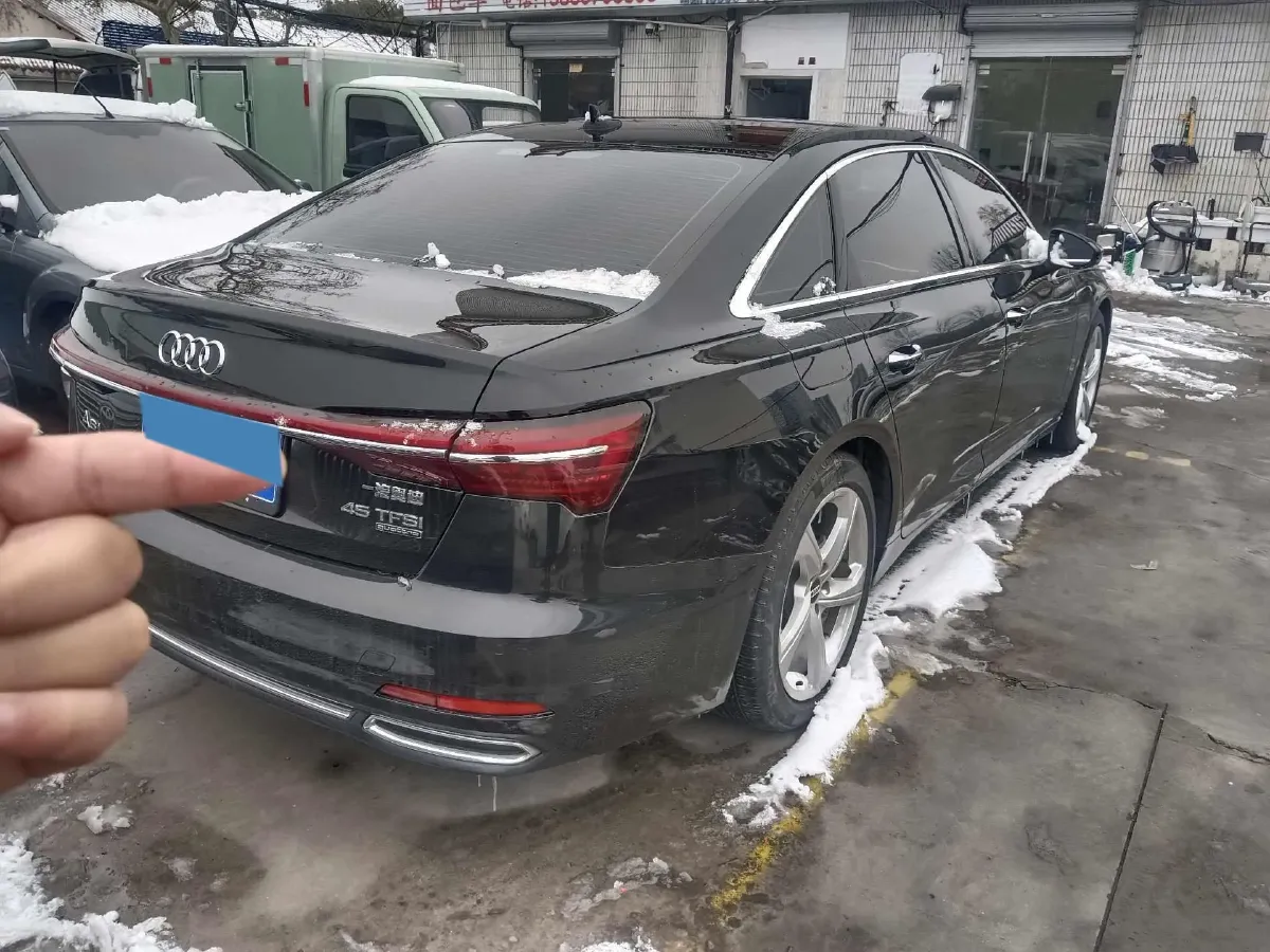 2021 Audi A6L 2.0T 224HP L4 7DCT,autocango,china used car exporter,china ev exporter,chinese used car exporter,chinese used ev exporter