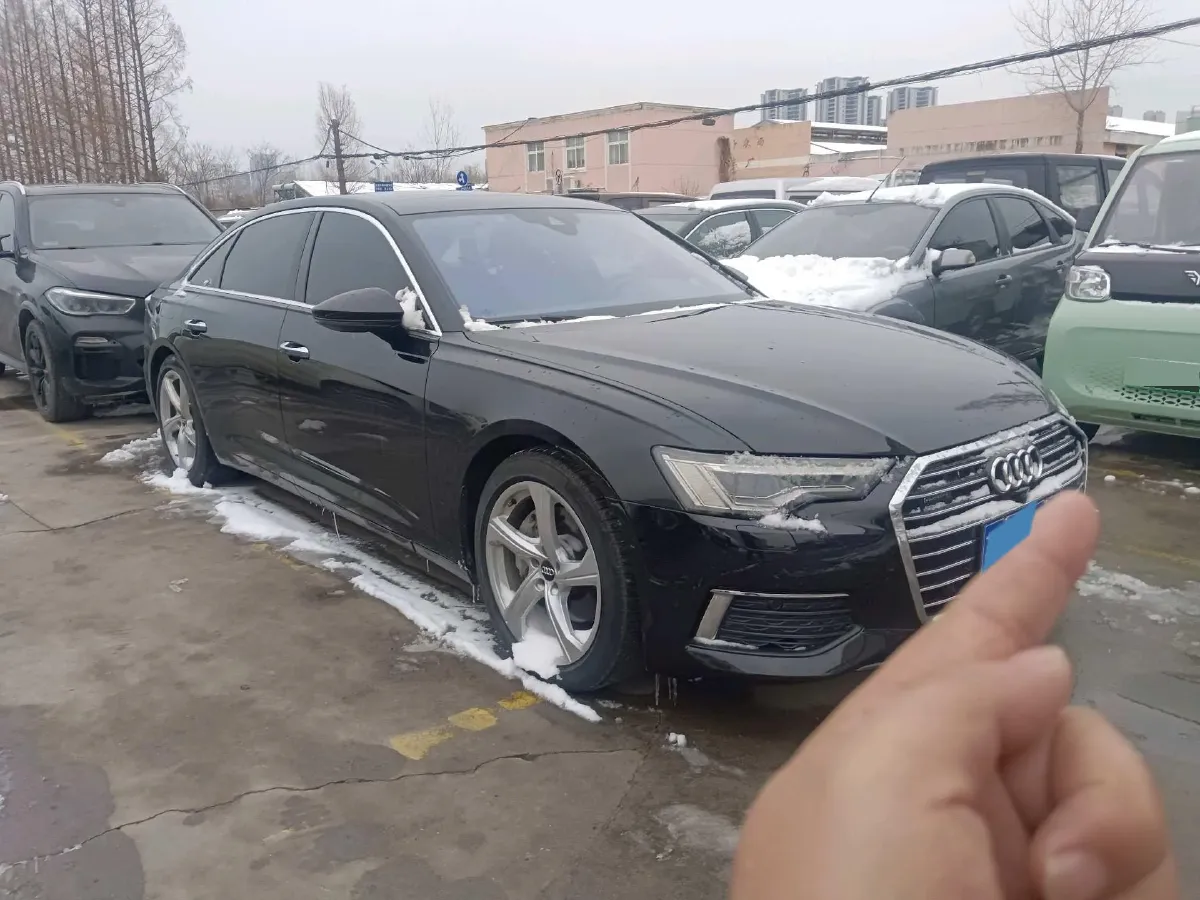 2021 Audi A6L 2.0T 224HP L4 7DCT,autocango,china used car exporter,china ev exporter,chinese used car exporter,chinese used ev exporter