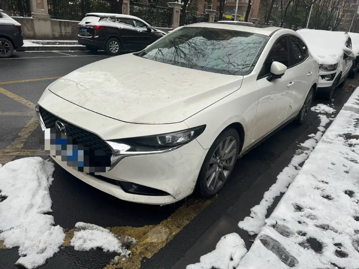 2021 Mazda 3 Axela 2.0L 158HP L4 6AT