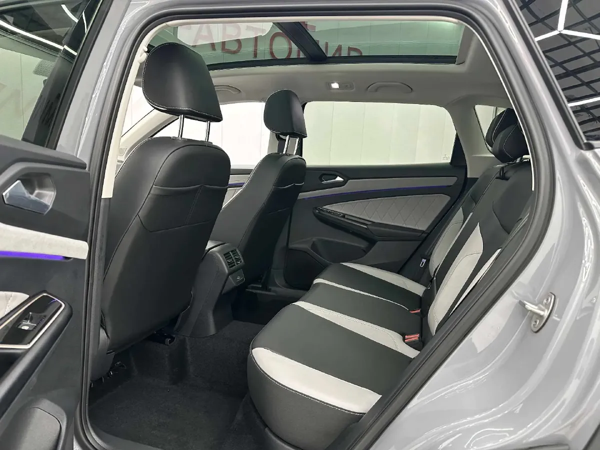 2023 Jetta VS7 1.4T 150HP L4 6AT,autocango,china used car exporter,china ev exporter,chinese used car exporter,chinese used ev exporter