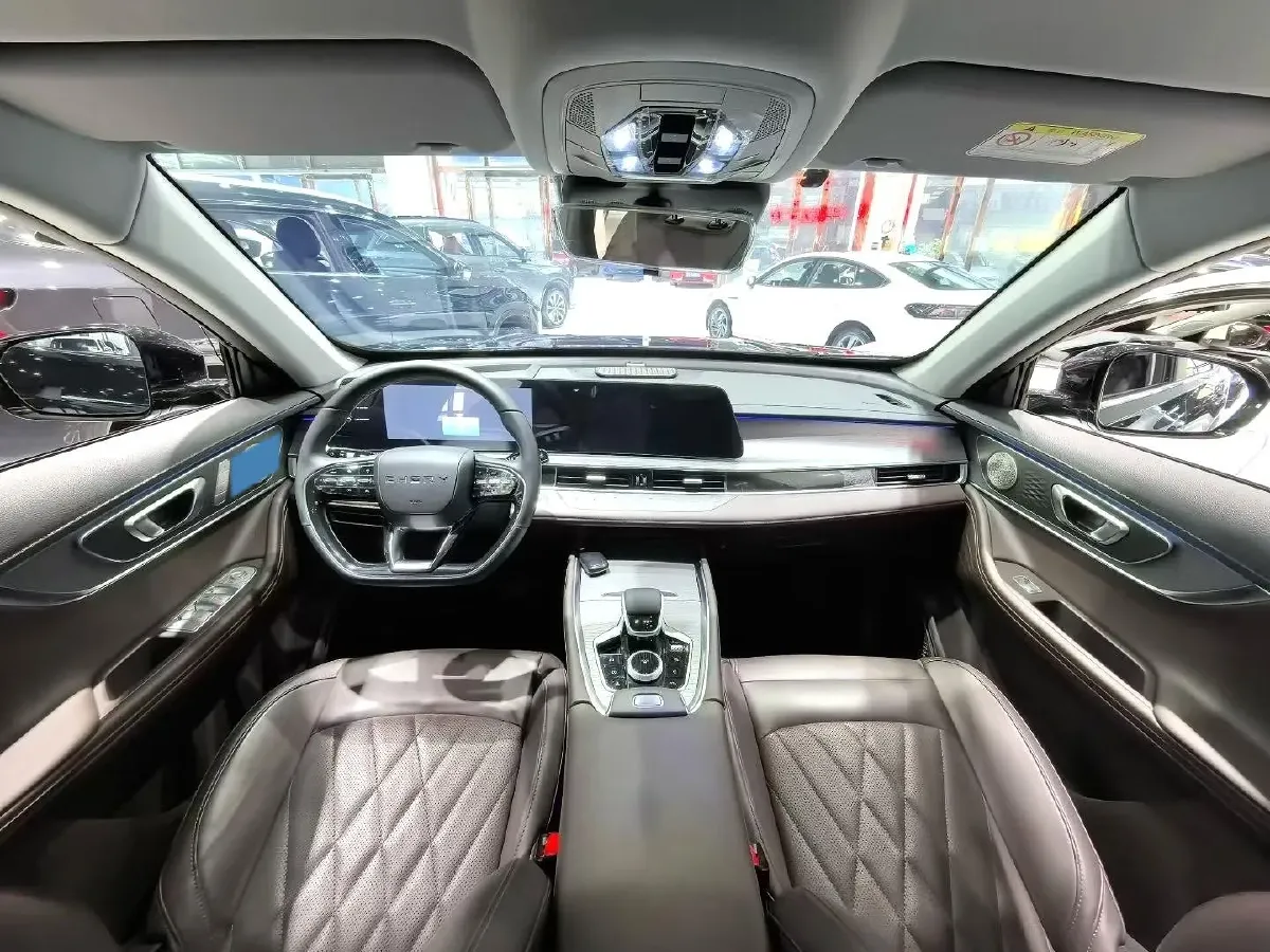 2024 Chery Tiggo 8 PRO 2.0T 254HP L4 7DCT,autocango,china used car exporter,china ev exporter,chinese used car exporter,chinese used ev exporter