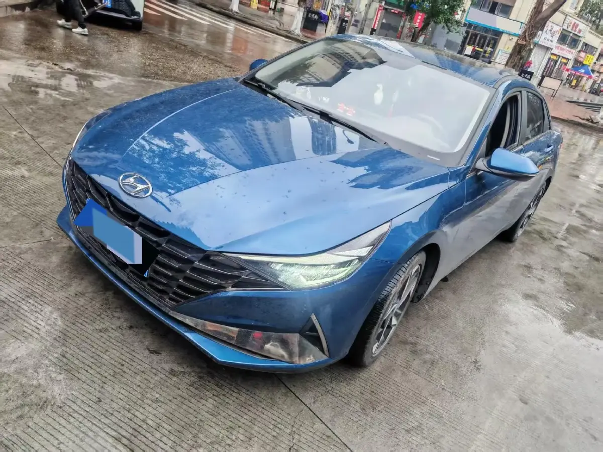 2022 Hyundai Elantra 1.5L 115HP L4 CVT