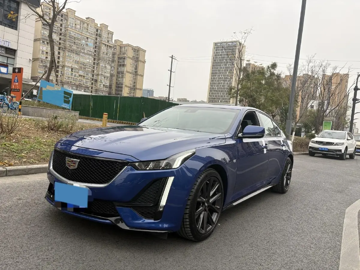 2021 Cadillac CT5 2.0T 237HP L4 10AT