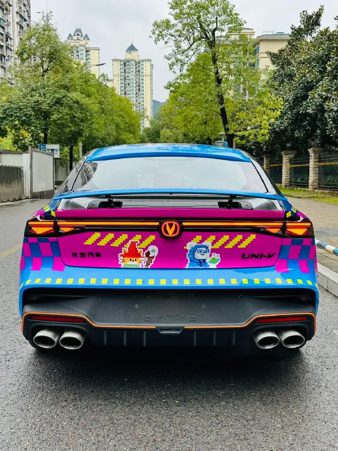 2025 ChangAn UNI-V 2.0T 245HP L4 8AT,autocango,china used car exporter,china ev exporter,chinese used car exporter,chinese used ev exporter