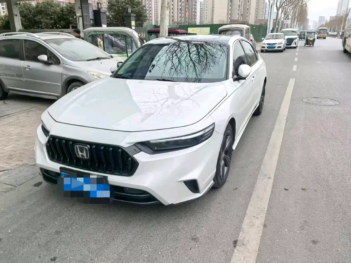 2024 Honda Inspire 1.5T 192HP L4 CVT