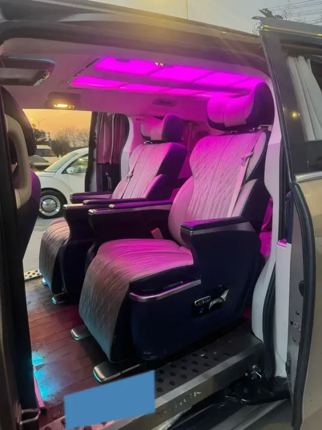 2022 Buick GL8 2.0T 237HP L4 9AT,autocango,china used car exporter,china ev exporter,chinese used car exporter,chinese used ev exporter