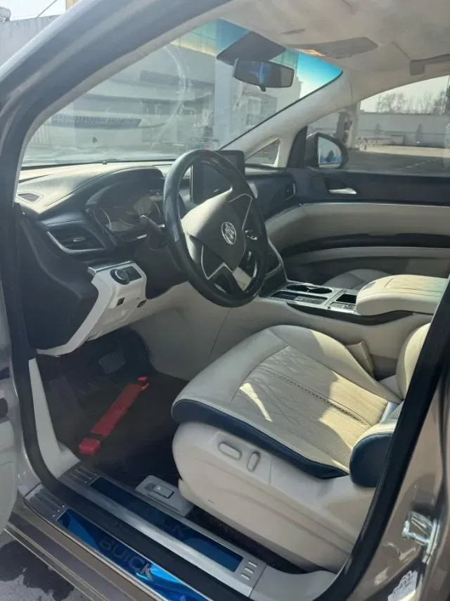 2022 Buick GL8 2.0T 237HP L4 9AT,autocango,china used car exporter,china ev exporter,chinese used car exporter,chinese used ev exporter