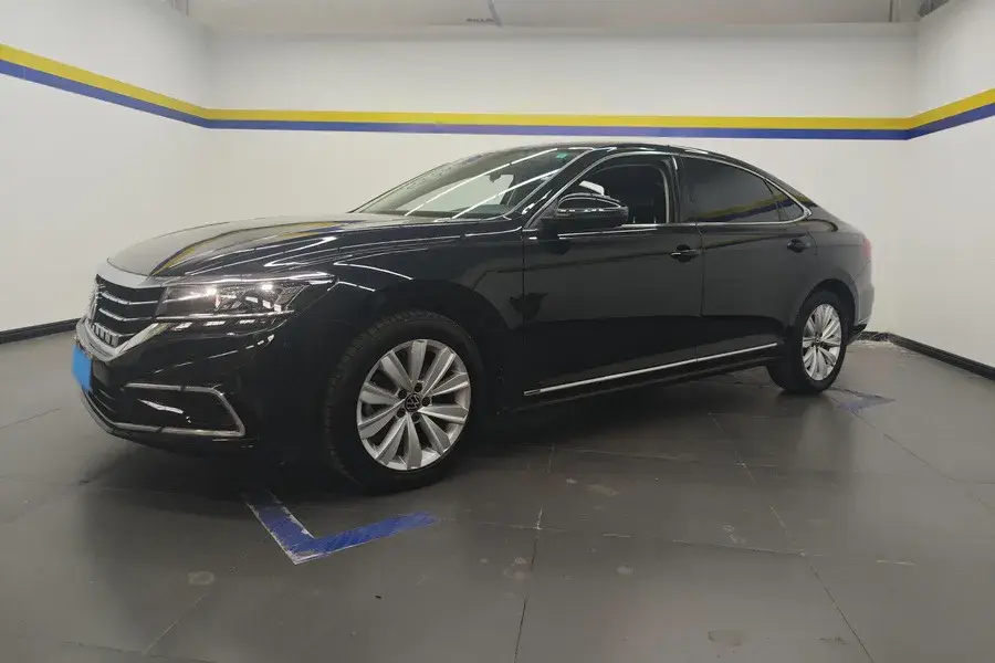 2021 Volkswagen Passat 2.0T 186HP L4 7DCT