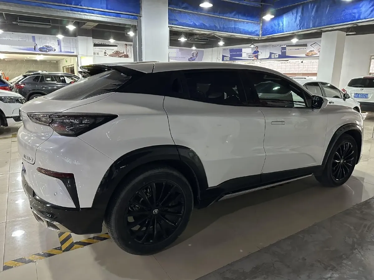 2023 ChangAn UNI-T 1.5T 188HP L4 7DCT,autocango,china used car exporter,china ev exporter,chinese used car exporter,chinese used ev exporter