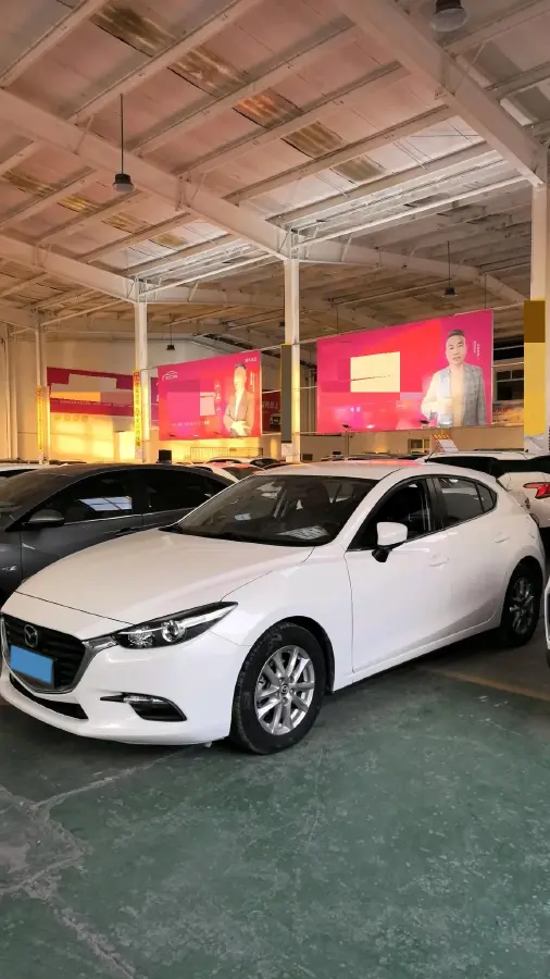 2017 Mazda 3 Axela 1.5L 117HP L4 6AT