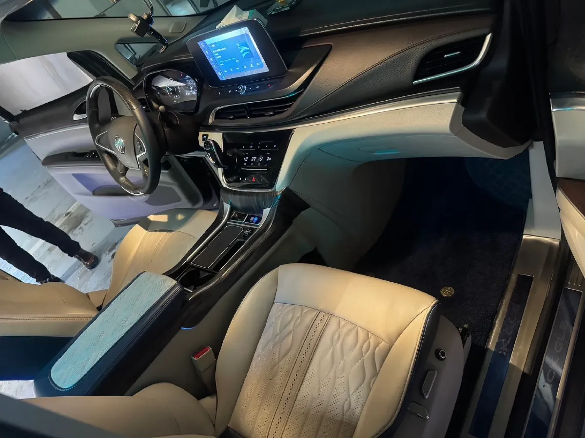 2021 Buick GL8 2.0T 237HP L4 9AT,autocango,china used car exporter,china ev exporter,chinese used car exporter,chinese used ev exporter