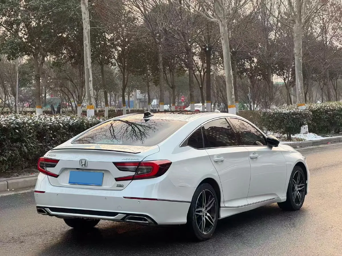 2022 Honda Accord 1.5T 194HP L4 CVT,autocango,china used car exporter,china ev exporter,chinese used car exporter,chinese used ev exporter