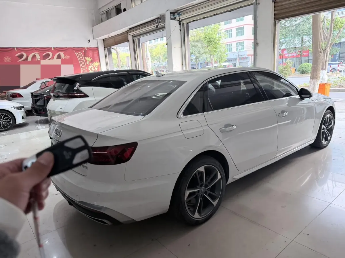 2020 Audi A4L 2.0T 190HP L4 7DCT,autocango,china used car exporter,china ev exporter,chinese used car exporter,chinese used ev exporter