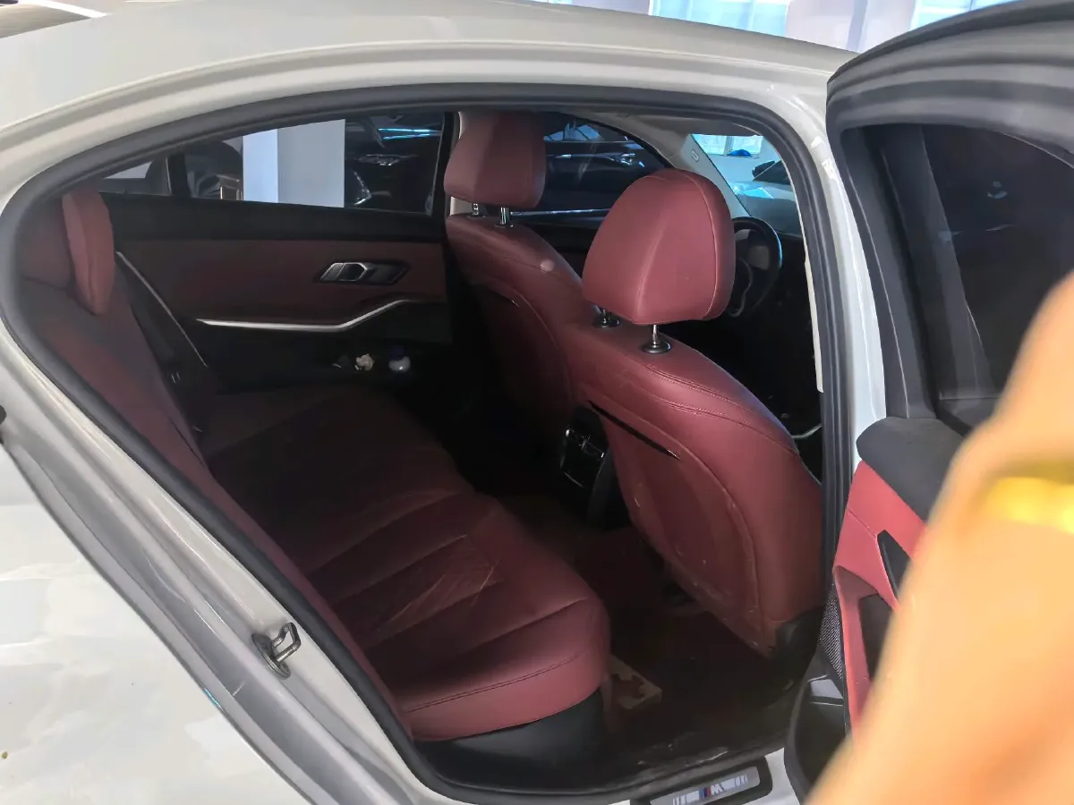 2024 BMW 3 Series 2.0T 184HP L4 8AT,autocango,china used car exporter,china ev exporter,chinese used car exporter,chinese used ev exporter